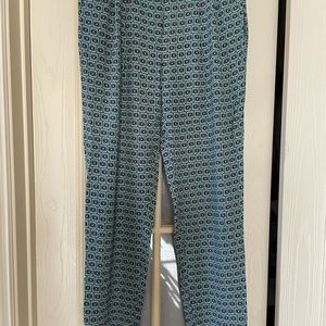 Size 4 Diane Von Fürstenberg pants 100% viscose green and blue print